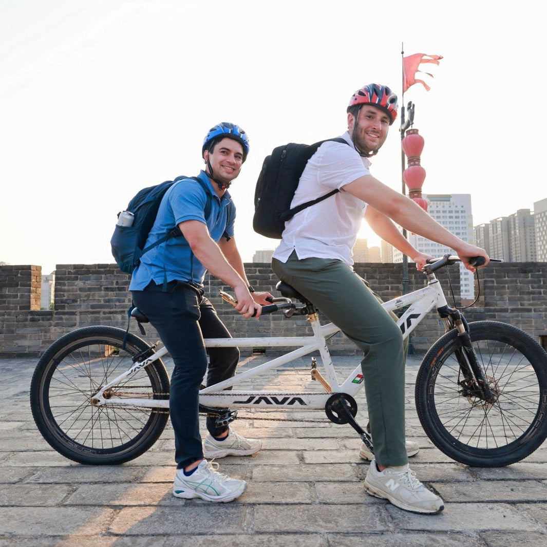 Xi’an City Culture Day Tour: Ancient Wall, Muslim Quarter, Pagodas, Museum & Calligraphy Experience (Private Guide & Transport)