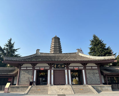 Xi’an West Route Day Tour: Famen Temple, Vegetarian Lunch &amp; Old Street Culture (Private Guide &amp; Transport)