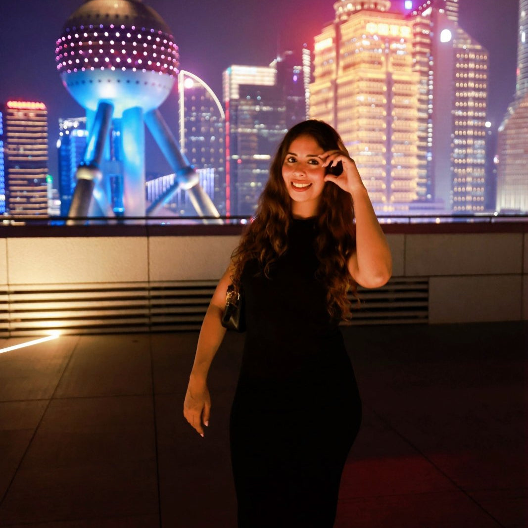 Shanghai City Icons Day Tour: Museum, Yu Garden, The Bund & Huangpu River Night Cruise (Private Guide & Transport)