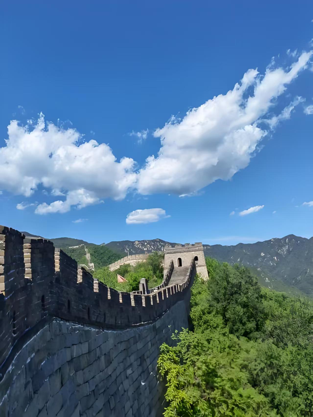 Mutianyu Great Wall Private Day Tour: Scenic Walk, Cable Car & Toboggan Option (Private Guide & Transport)