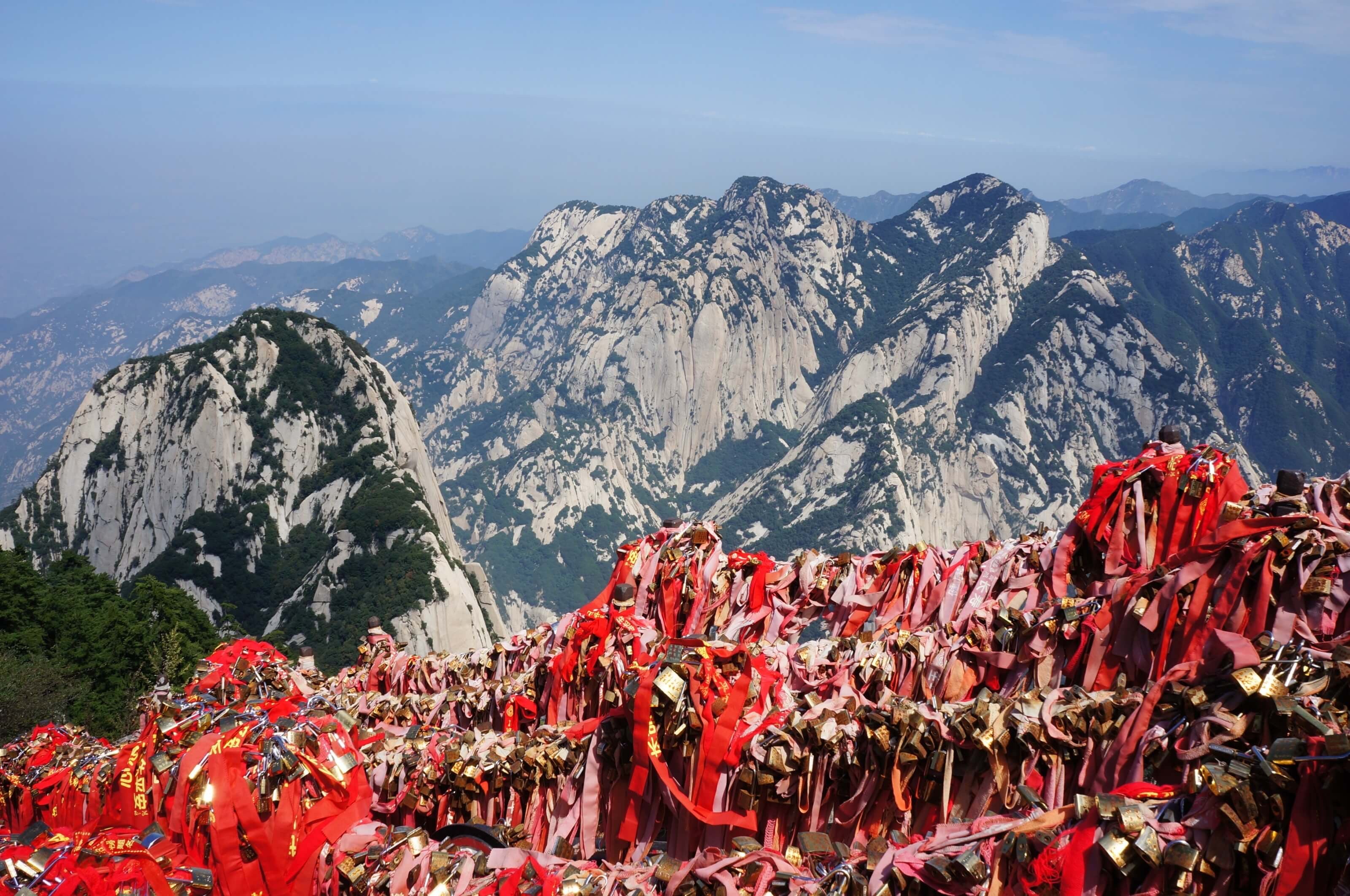 Mount Huashan Day Tour from Xi’an: Classic Cable Car Route & Dramatic Peak Views (Private Guide & Transport)